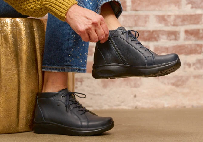 Schnürschuhe mit Reißverschluss