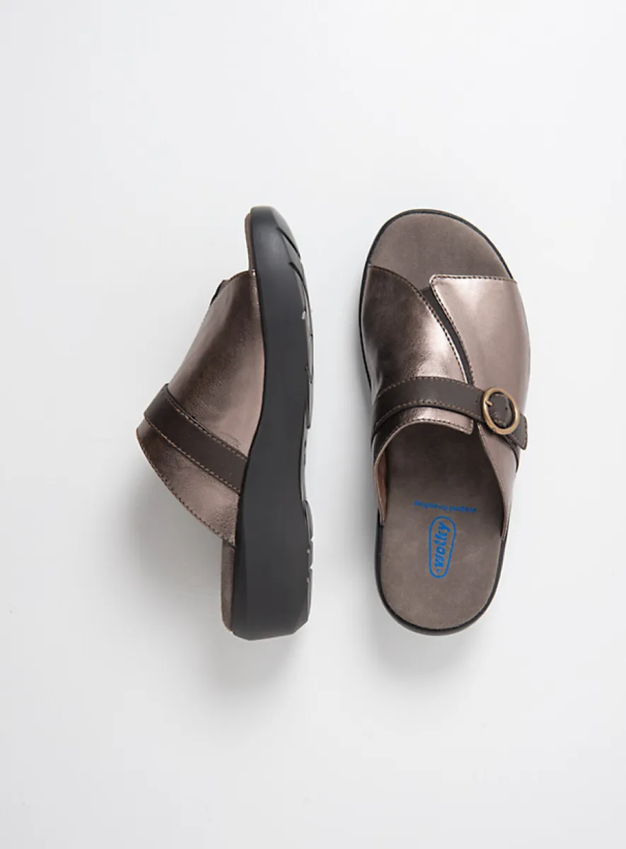 Wolky SS26 00204 Chino 23203 Leder metallic bronze