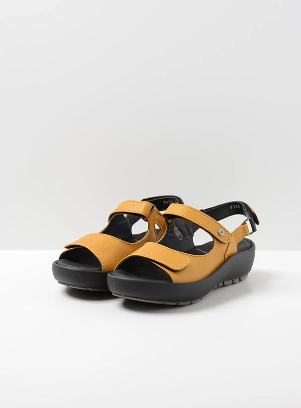 wolky sandalen 03325 rio 20930 amber leer front