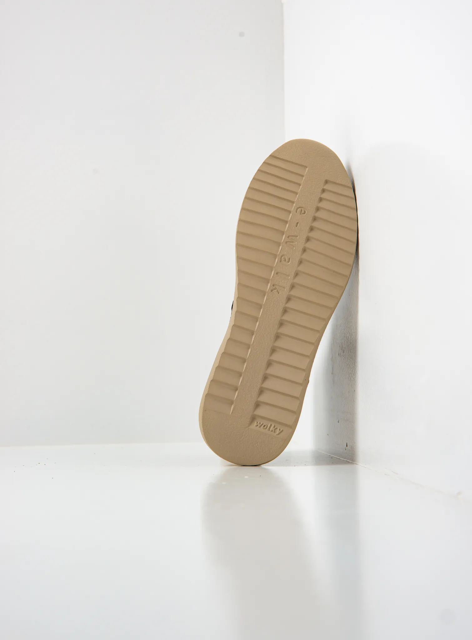 Wolky Sneakers 05825 e-Way S2F 90203 Leder Kombi Stretch bronze