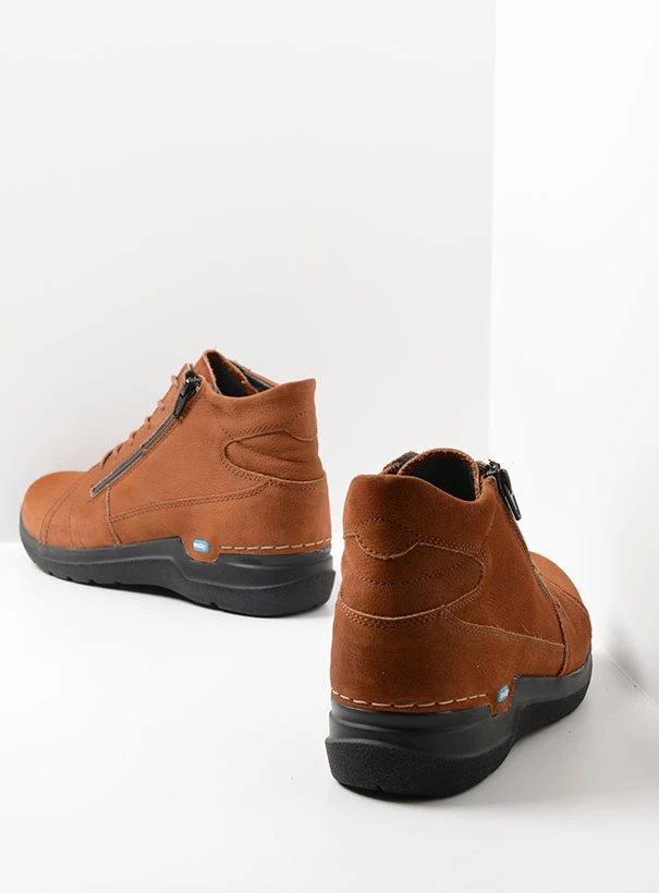 wolky hohe schnuerschuhe 06606 why 11430 nubukleder cognac back