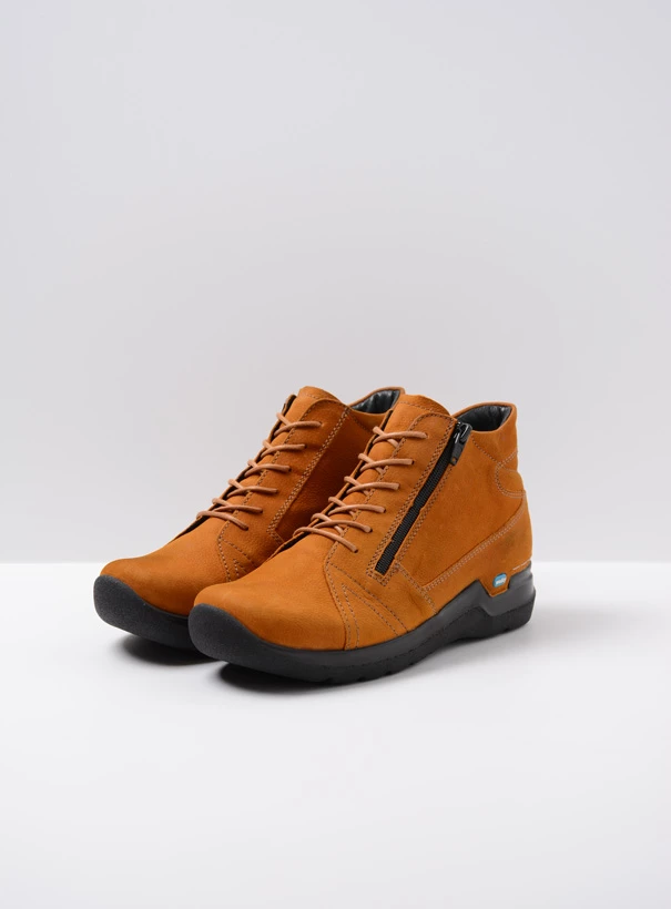 wolky extra komfort 06606 why 11925 donker okergeel nubuck front